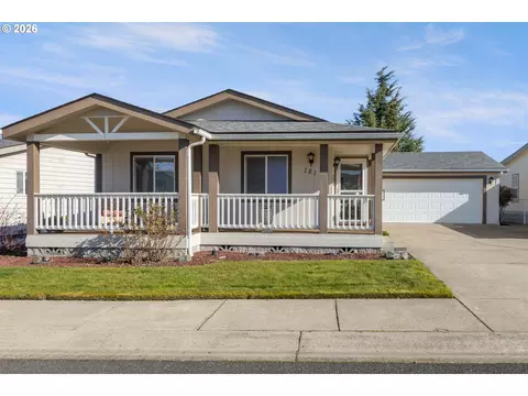 181 Kristi Lee Ln, Roseburg, OR 97471
