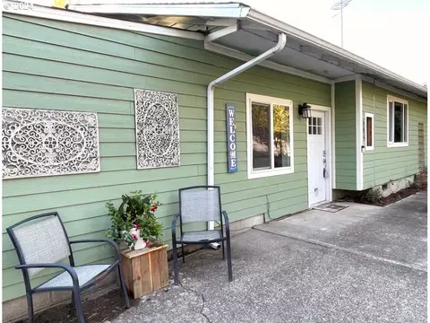 604 Goucher St, Amity, OR 97101