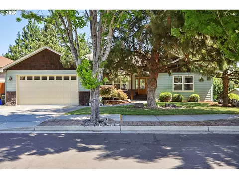 2403 W 14th St, The Dalles, OR 97058