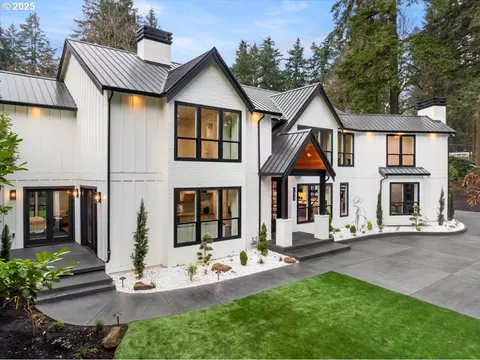 1572 Chandler Rd, Lake Oswego, OR 97034