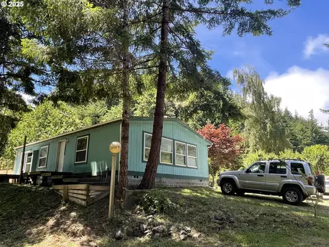 33052 Cedar Valley Rd, Gold Beach, OR 97444