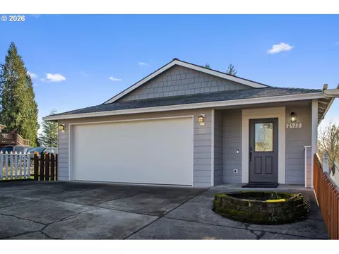 2922 SE Hillyard Rd, Gresham, OR 97080