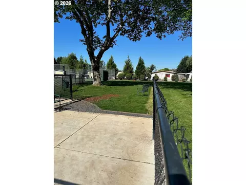 Exterior - 4800 Barger Dr #10, Eugene, OR 97402 photo 9 of 10