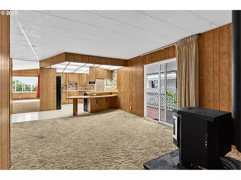 Living - 4800 Barger Dr #10, Eugene, OR 97402 photo 6 of 6