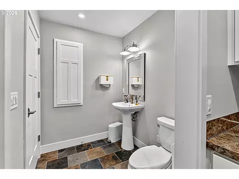 Bath - 2294 Mclean Blvd, Eugene, OR 97405 photo 5 of 7