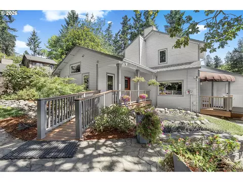 Exterior - 2294 Mclean Blvd, Eugene, OR 97405 photo 4 of 7