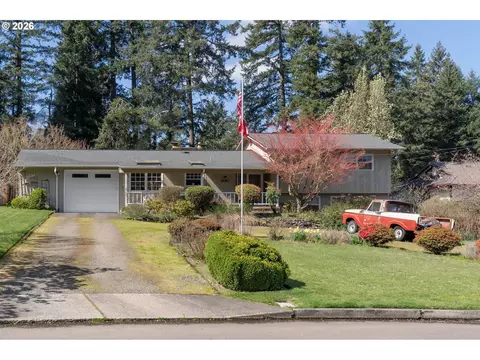 1840 Cloverleaf Rd, Lake Oswego, OR 97034