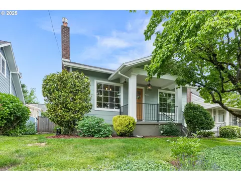 2745 NE 35th Pl, Portland, OR 97212