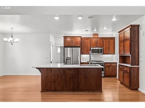 Kitchen - 2697 Crowther Dr, Eugene, OR 97404 photo 1 of 2