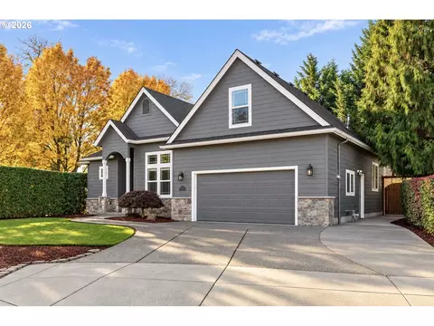Exterior - 2697 Crowther Dr, Eugene, OR 97404 photo 2 of 8