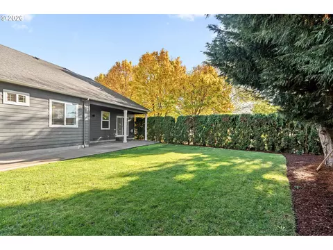 Exterior - 2697 Crowther Dr, Eugene, OR 97404 photo 7 of 8