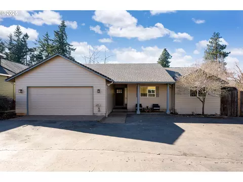 452 Mountainview St, Oregon City, OR 97045