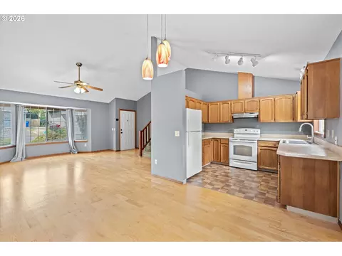 1722 SW Hartley Ave, Gresham, OR 97080 photo 11