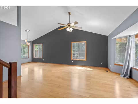 1722 SW Hartley Ave, Gresham, OR 97080 photo 4