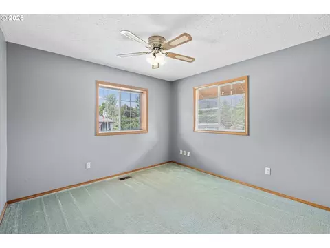 1722 SW Hartley Ave, Gresham, OR 97080 photo 16