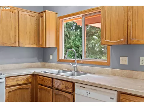 1722 SW Hartley Ave, Gresham, OR 97080 photo 10