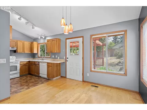1722 SW Hartley Ave, Gresham, OR 97080 photo 7