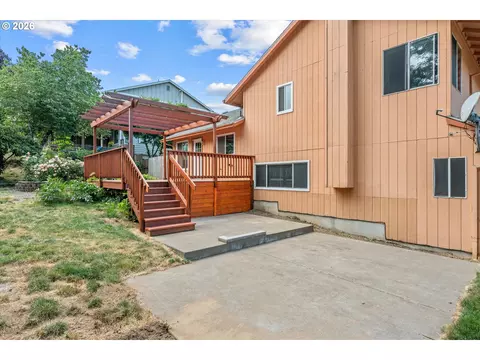1722 SW Hartley Ave, Gresham, OR 97080 photo 32