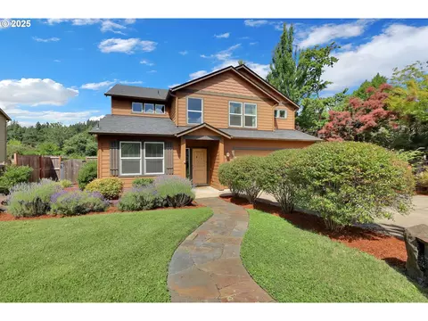 2664 Augusta St, Eugene, OR 97403