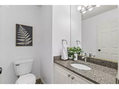 Bath - 14955 SE Stanhope Rd, Clackamas, OR 97015 photo 1 of 4