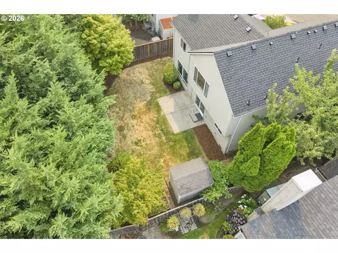 View/Area - 14955 SE Stanhope Rd, Clackamas, OR 97015 photo 1 of 6