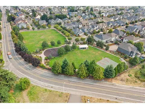 View/Area - 14955 SE Stanhope Rd, Clackamas, OR 97015 photo 5 of 6