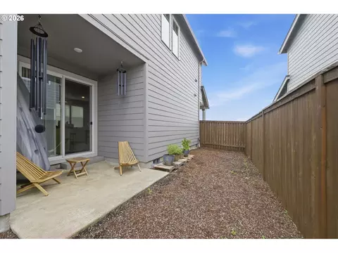 Exterior - 875 Legacy, Eugene, OR 97402 photo 6 of 13