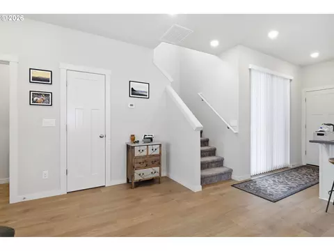 Entry Way - 875 Legacy, Eugene, OR 97402 photo 1 of 2