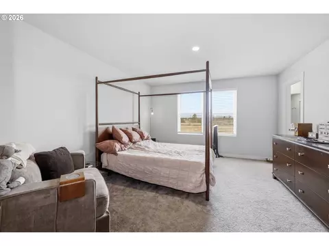 Bedroom - 875 Legacy, Eugene, OR 97402 photo 1 of 7