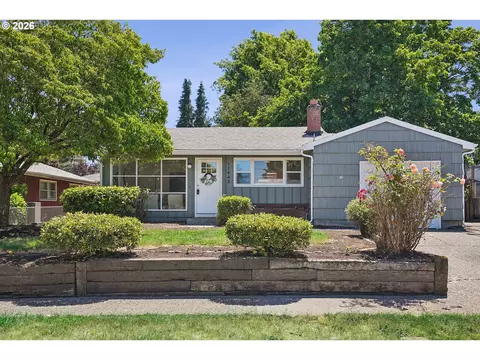 11942 NE Siskiyou St, Portland, OR 97220