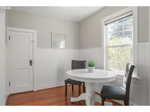 Dining - 112 Hansen Ln, Eugene, OR 97404 photo 1 of 2