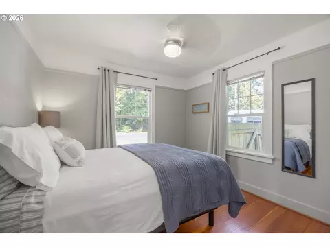 Bedroom - 112 Hansen Ln, Eugene, OR 97404 photo 1 of 2