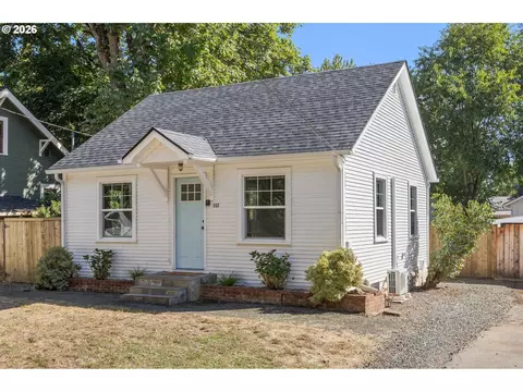 Exterior - 112 Hansen Ln, Eugene, OR 97404 photo 2 of 16