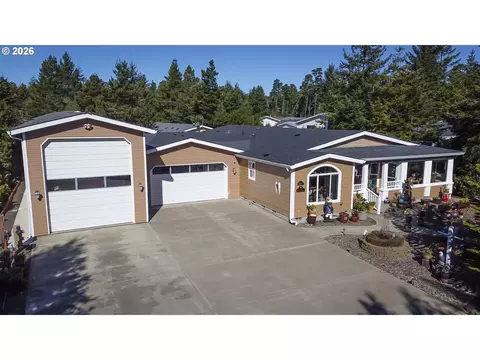 421 Sherwood Loop, Florence, OR 97439