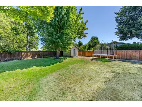 Exterior - 2219 19th St, Springfield, OR 97477 photo 14 of 14