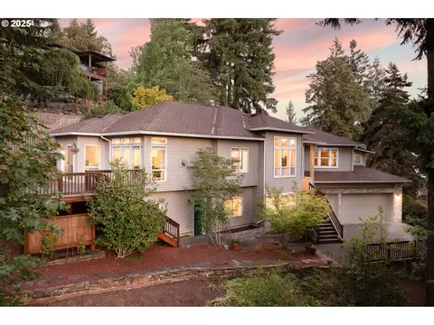 2485 Tipperary Ct, West Linn, OR 97068