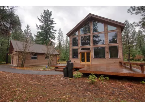 10 Emma Ln, Trout Lake, WA 98650