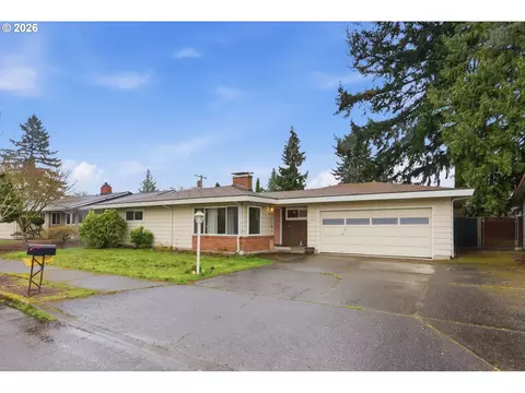 16816 SE Haig St, Portland, OR 97236