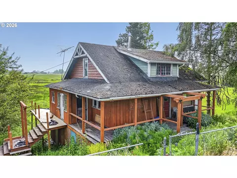 78242 Woodson Rd, Clatskanie, OR 97016