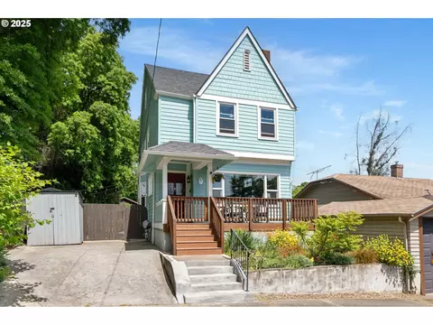 17 S Curry St, Portland, OR 97239