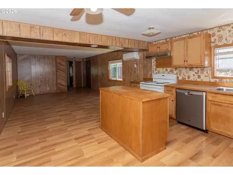 1199 N Terry St #165, Eugene, OR 97402 photo 10