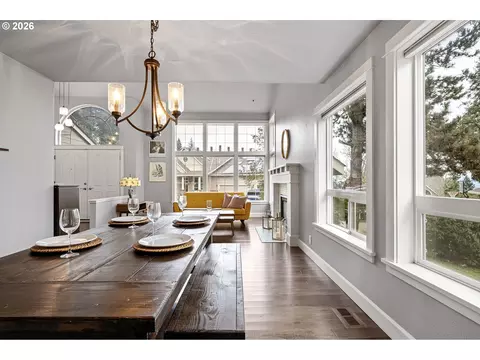 Dining - 3368 Bentley Ave, Eugene, OR 97405 photo 2 of 2