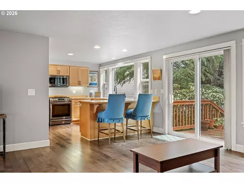Kitchen - 3368 Bentley Ave, Eugene, OR 97405 photo 3 of 3