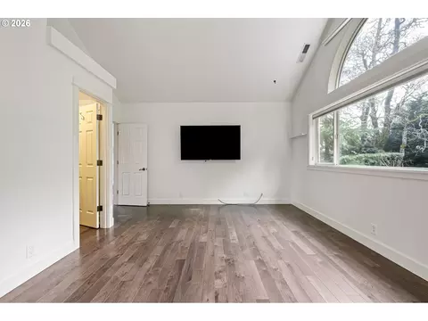 Living - 3368 Bentley Ave, Eugene, OR 97405 photo 5 of 6