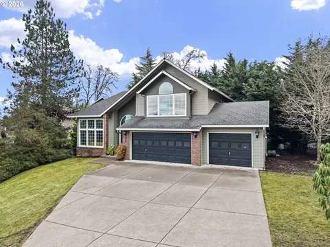 Exterior - 3368 Bentley Ave, Eugene, OR 97405 photo 2 of 7