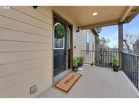 Exterior - 1930 Hawkins Ln, Eugene, OR 97405 photo 3 of 10