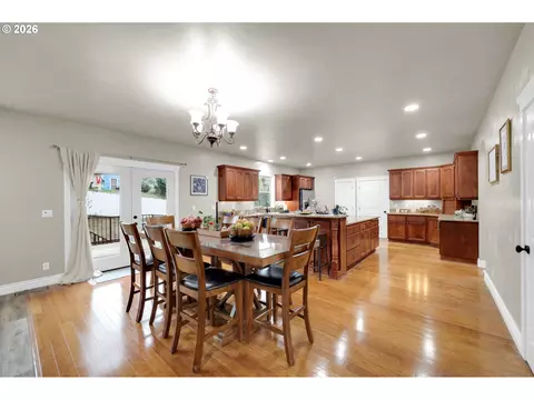 Dining - 1930 Hawkins Ln, Eugene, OR 97405 photo 2 of 2