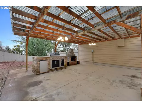 Other - 1930 Hawkins Ln, Eugene, OR 97405 photo 5 of 9