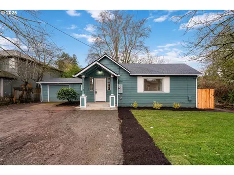 2113 E 26th St, Vancouver, WA 98661
