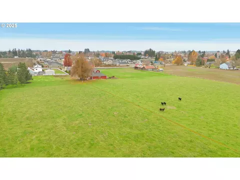 12324 W Church Rd NE, Mount Angel, OR 97362